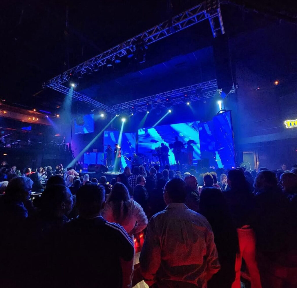 publico da banda para eventos corporativos e formaturas em sp somnium plateia