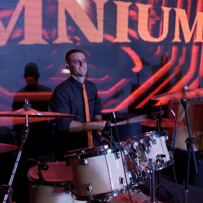 baterista da banda somnium para eventos e casamentos tocando